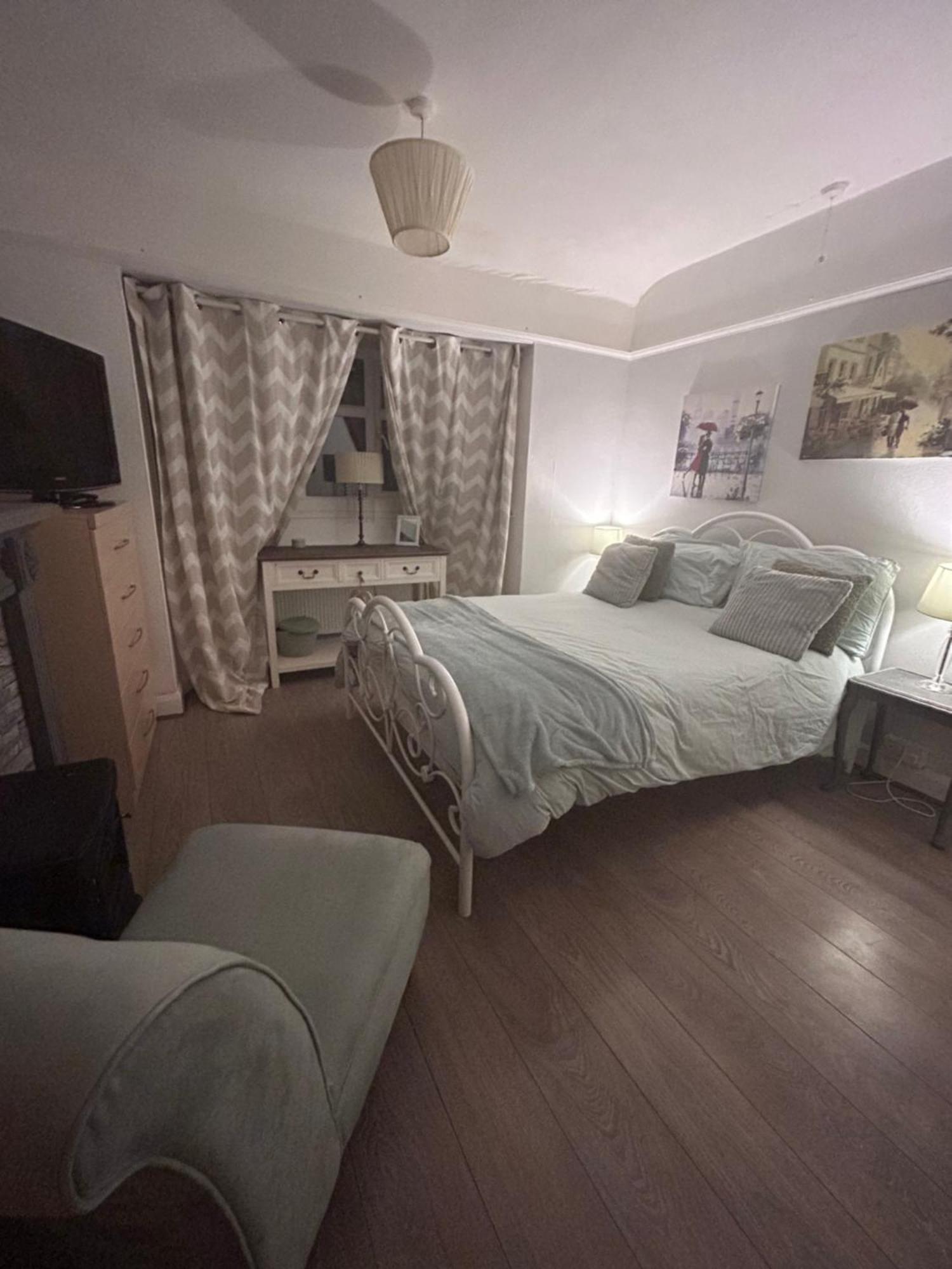 Appartamento Redditch Rest Near Town Centre & Transport Links Esterno foto