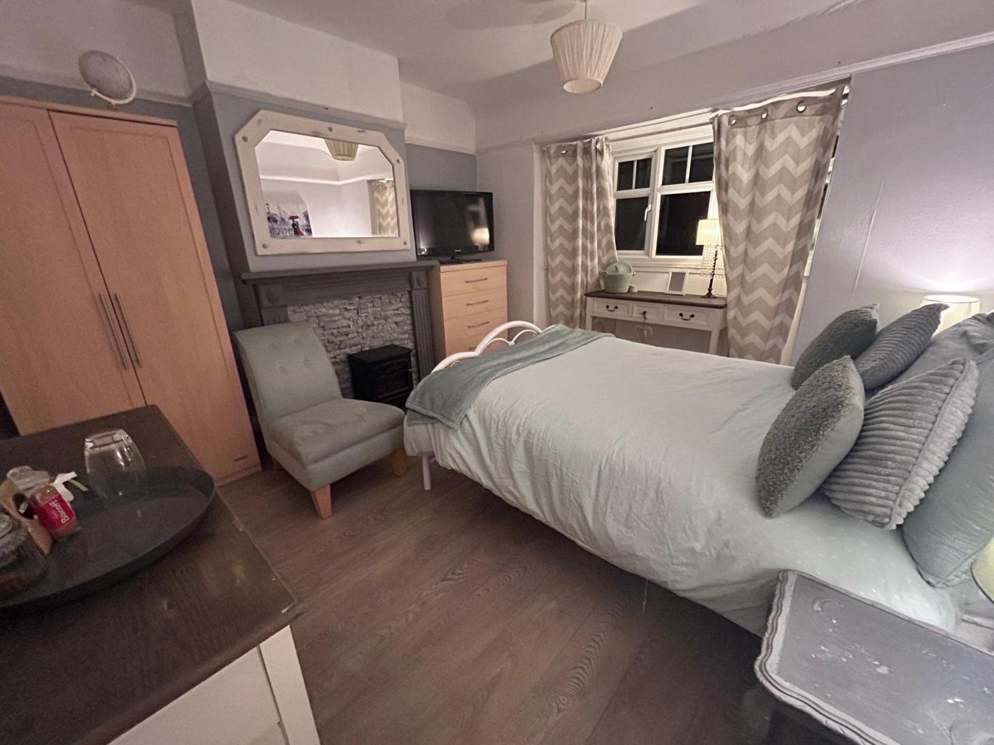 Appartamento Redditch Rest Near Town Centre & Transport Links Esterno foto
